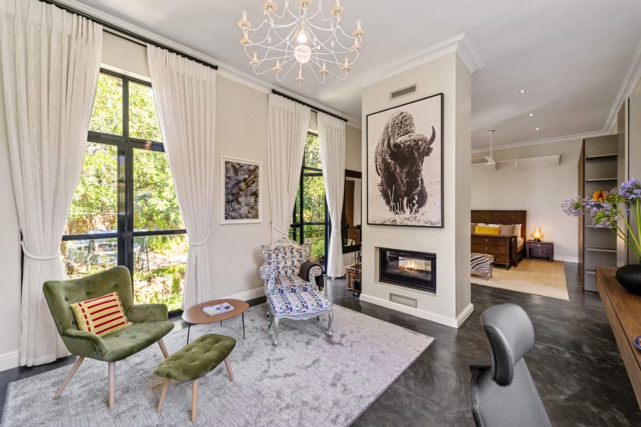 5 Bedroom Property for Sale in Oranjezicht Western Cape
